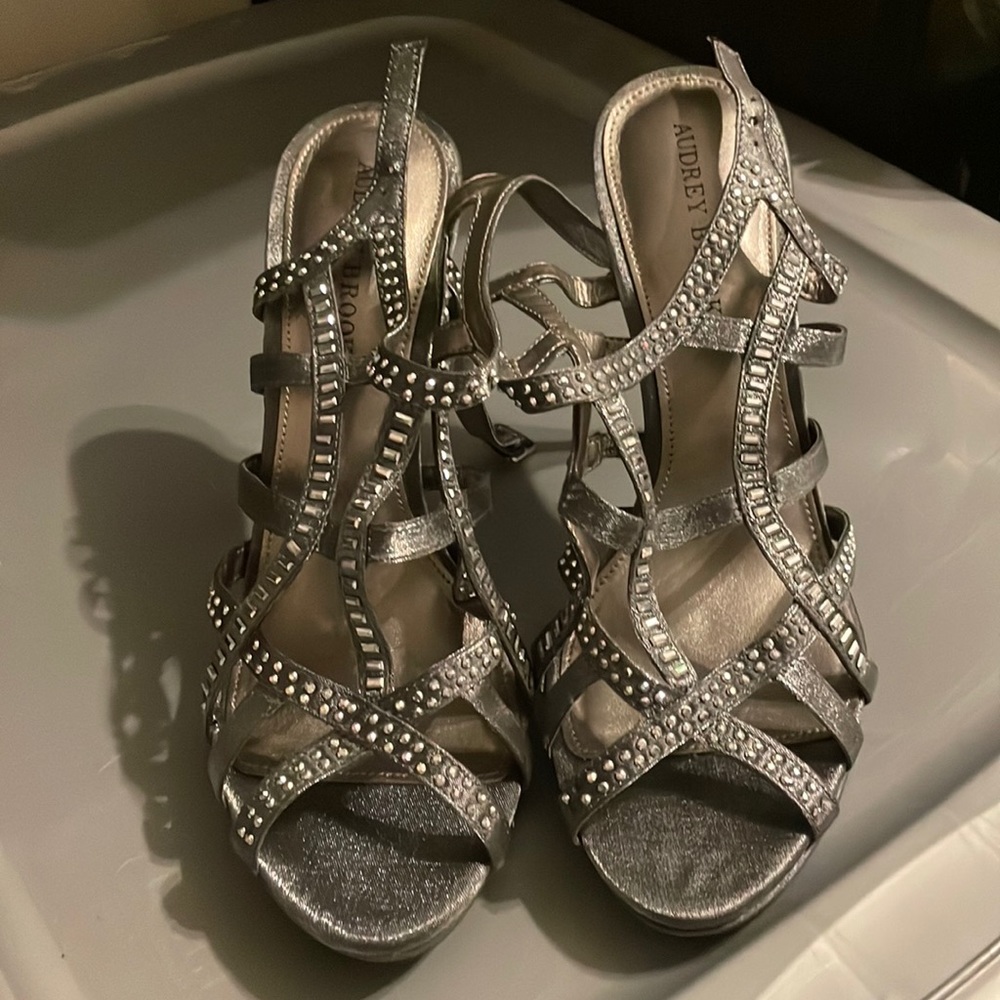 Audrey Brooke Heels- 9- Brand New
